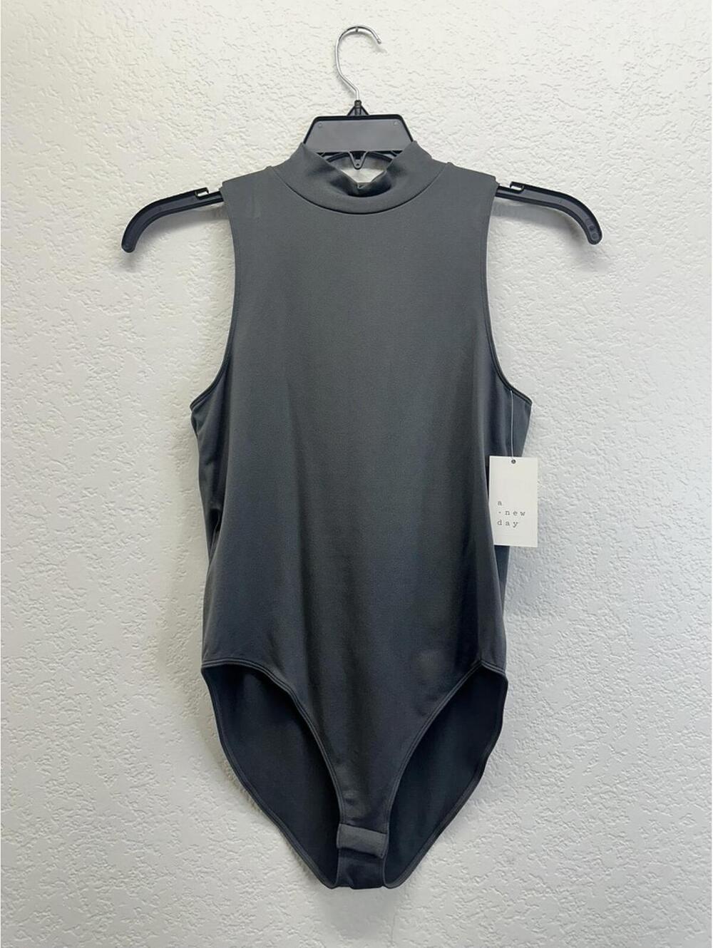 NWT Women's Size LARGE  Seamless Bodysuit - A New Day Gray Mock Turtle Neck